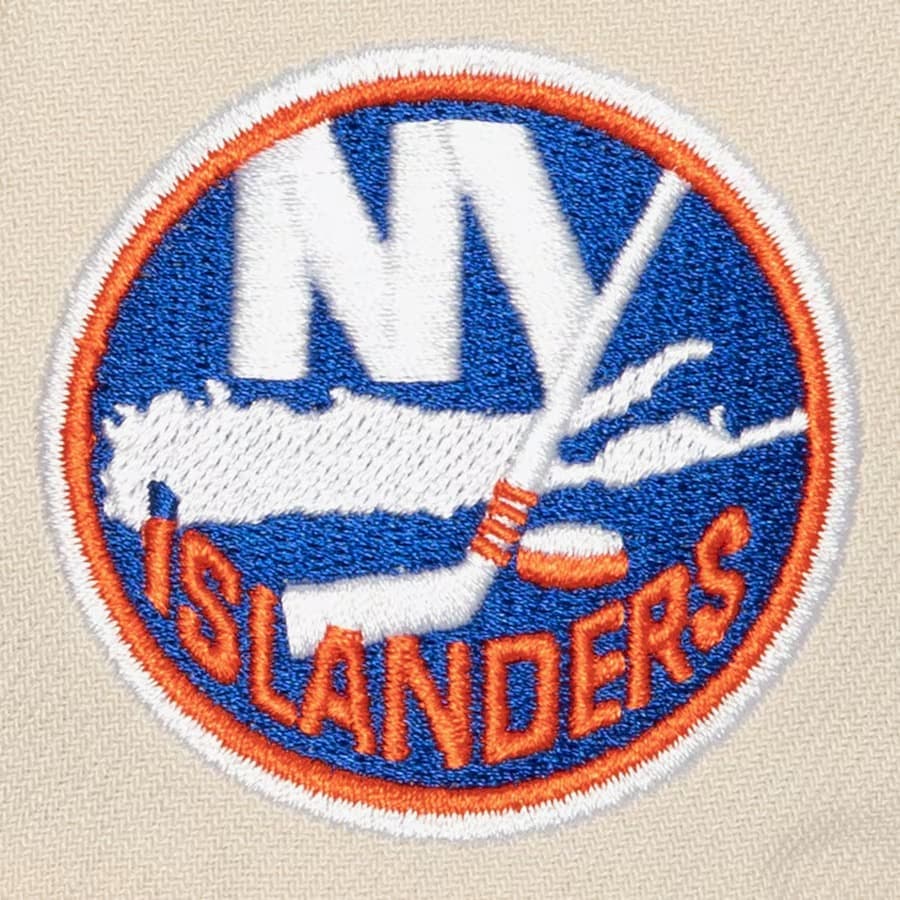 Бейсболка Mitchell & Ness Cream New York Islanders Vintage Snapback Hat