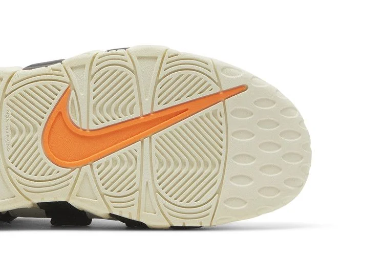 Krossovki-Nike-Air-More-Uptempo-GS-Hoops-4