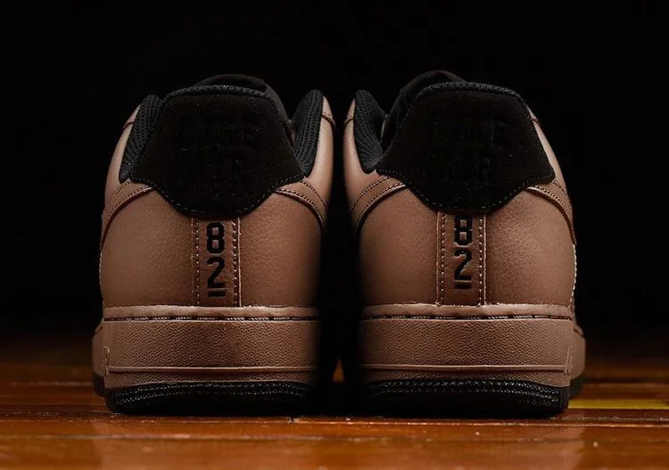 Krossovki-Nike-Air-Force-1-07-Dark-Mushroom-3