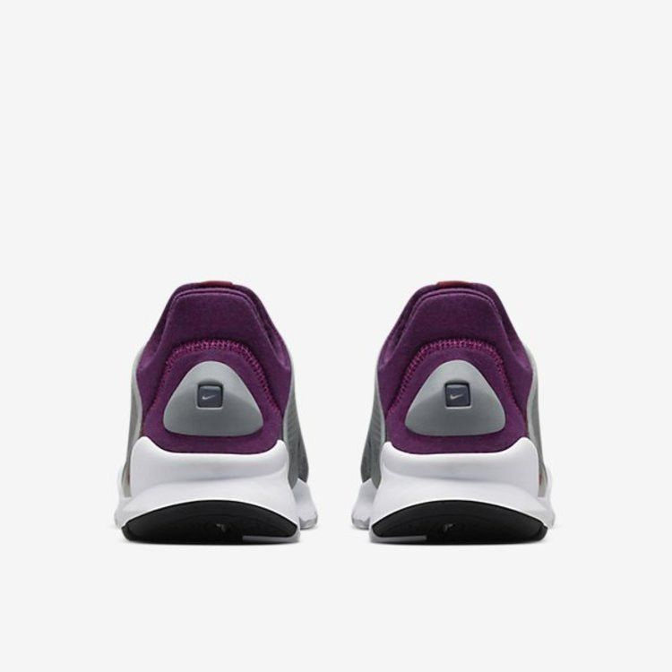 sock-dart-tech-fleece-834669-006_04