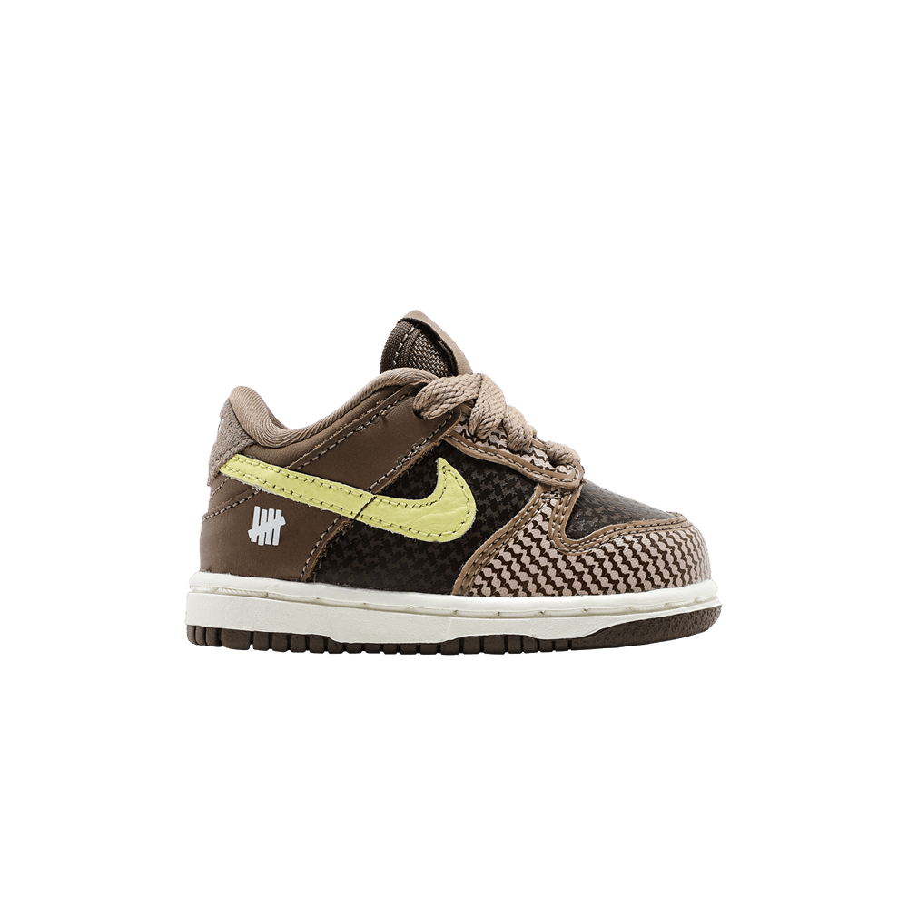 undefeated-x-dunk-low-sp-td-canteen-dj4307-200