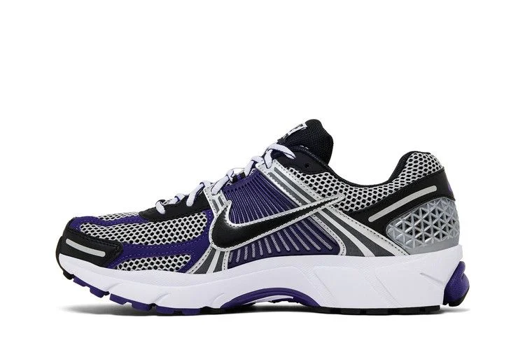 Krossovki-Nike-Air-Zoom-Vomero-5-Metallic-Silver-Court-Purple-2