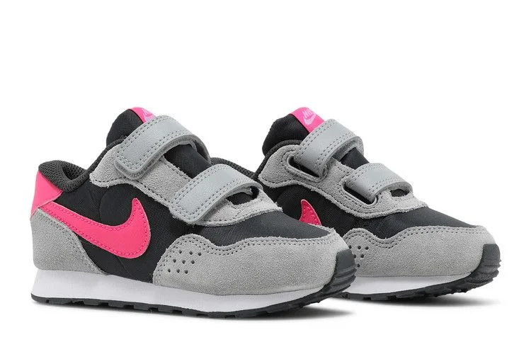 Krossovki-Nike-MD-Valiant-TD-Dark-Smoke-Grey-Fuchsia-Glow-7