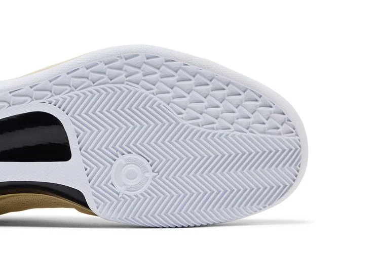 Krossovki-Nike-Kobe-8-Protro-TB-Promo-Champagne-Gold-4