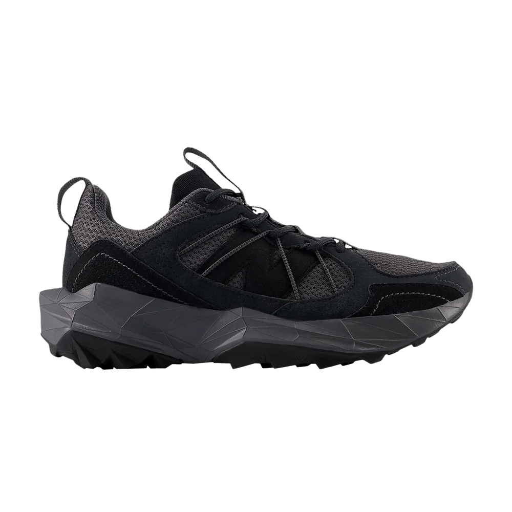 Krossovki-New-Balance-Wmns-Tektrel-Wide-Black-Magnet