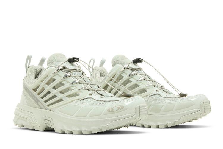 mm6-maison-margiela-x-acs-pro-metal-ghost-grey-s59ws0214-p5743-h9593_07