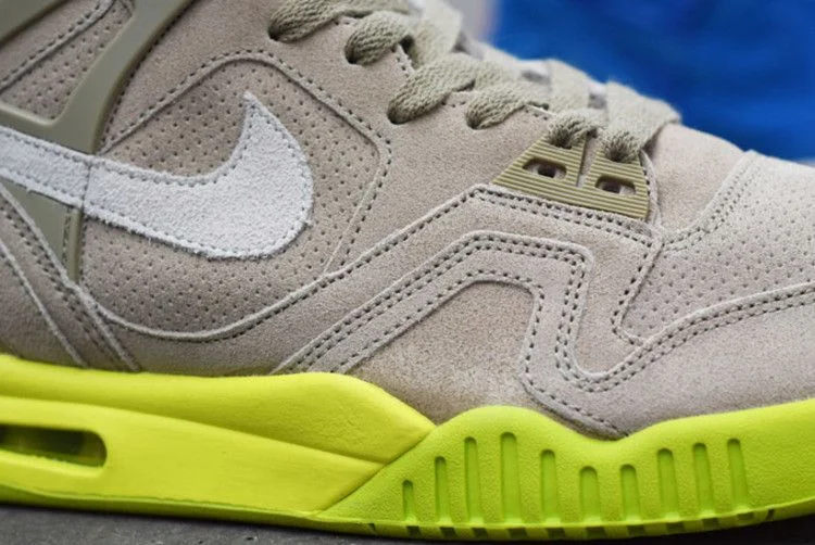 Krossovki-Nike-Air-Tech-Challenge-2-Suede-Bamboo-6