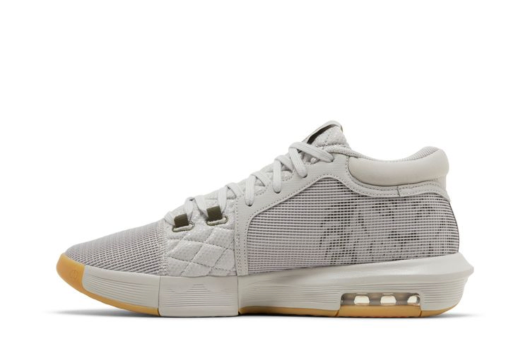 lebron-witness-8-light-bonegum-fb2239-003_02
