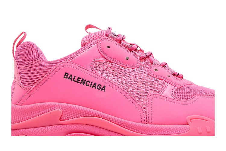 Кроссовки Balenciaga Triple S Sneaker 'Fluorescent Pink'