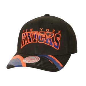 Mitchell-Ness-Brushed-Past-Ya-Pro-Snapback-HWC-New-York-Knicks-300x300
