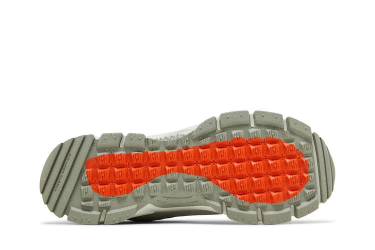 Кроссовки Nike Zoom Vomero Roam 'Black Light Silver'