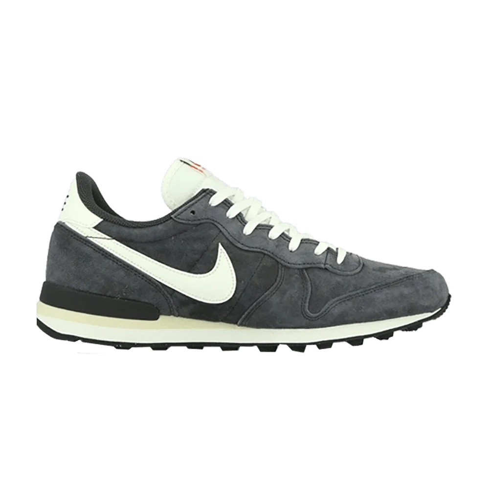 Krossovki-Nike-Internationalist-PGS-Leather-1
