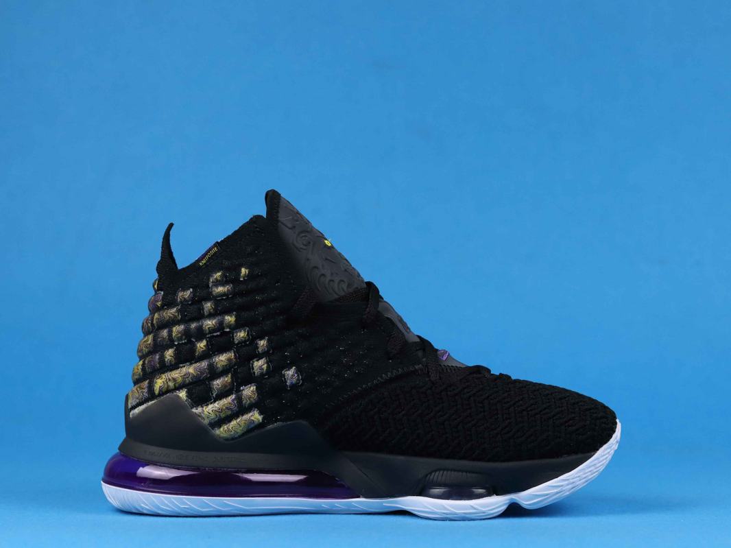 Кроссовки Nike LeBron 17 Lakers