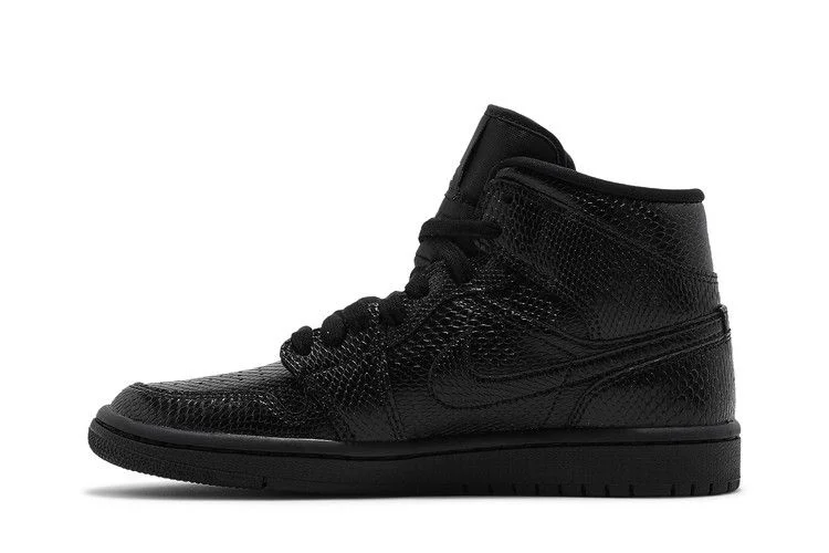 Кроссовки Wmns Air Jordan 1 Mid 'Black Snakeskin'