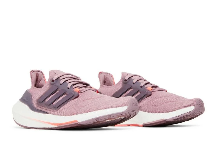 Krossovki-adidas-Wmns-UltraBoost-22-Magic-Mauve-7