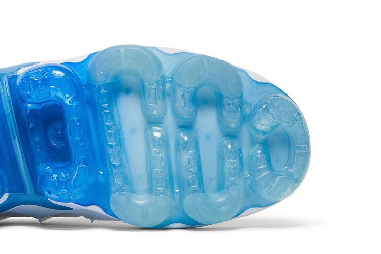 Кроссовки Nike Air VaporMax Plus 'White University Blue'
