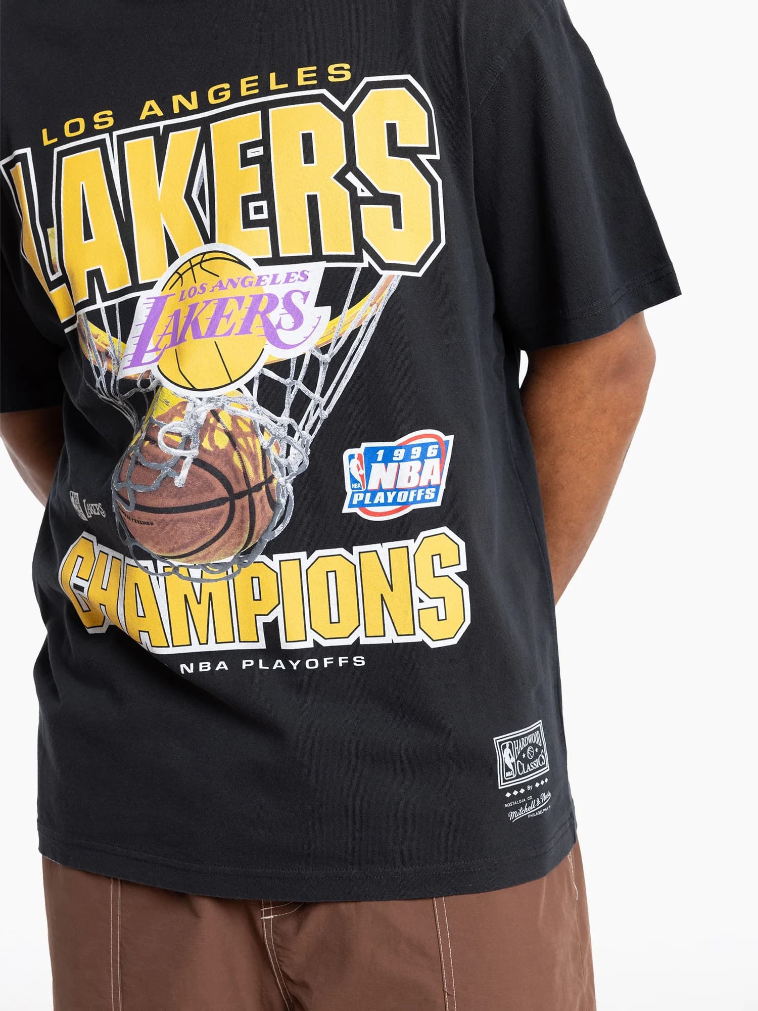 Mitchell-Ness-Los-Angeles-Lakers-Nothin-But-Net-Black-Vintage-T-Shirt-2