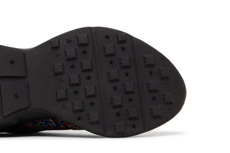 the-north-face-x-gucci-rhyton-allover-logo-black-multi-color-685739-uoq00-1086_04