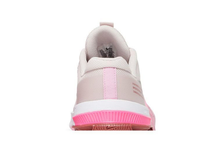wmns-metcon-8-barely-rose-do9327-600_06