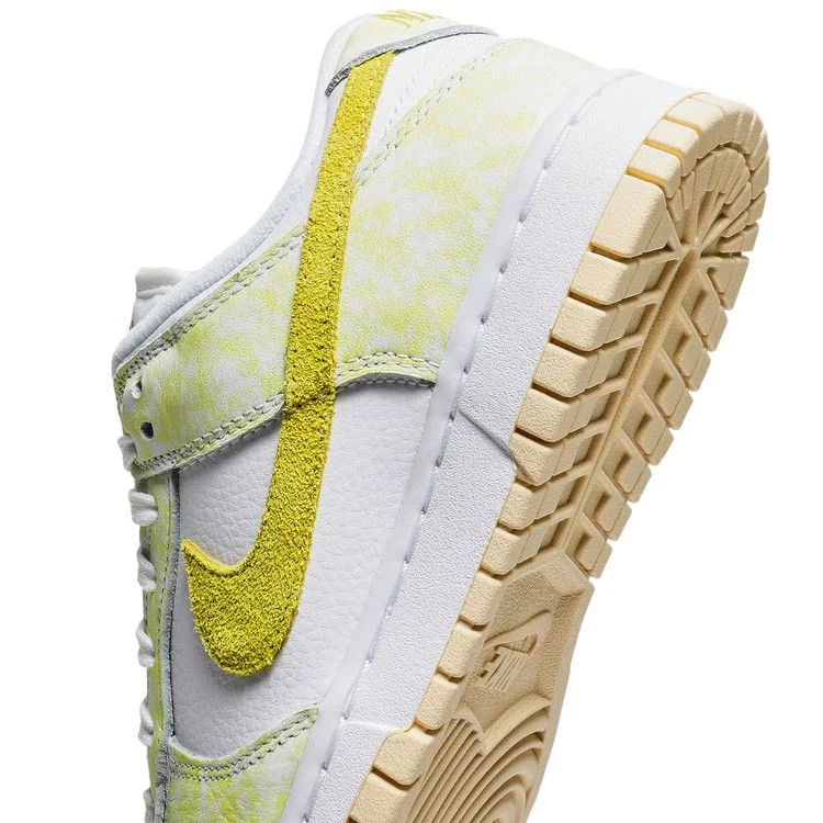 Krossovki-Nike-Wmns-Dunk-Low-OG-Yellow-Strike-9