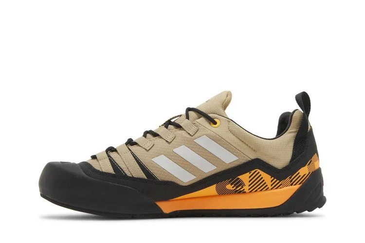Krossovki-Adidas-Terrex-Swift-Solo-Approach-Beige-Tone-Flash-Orange-2