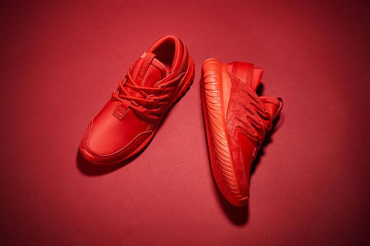 tubular-nova-triple-red-s74819_01