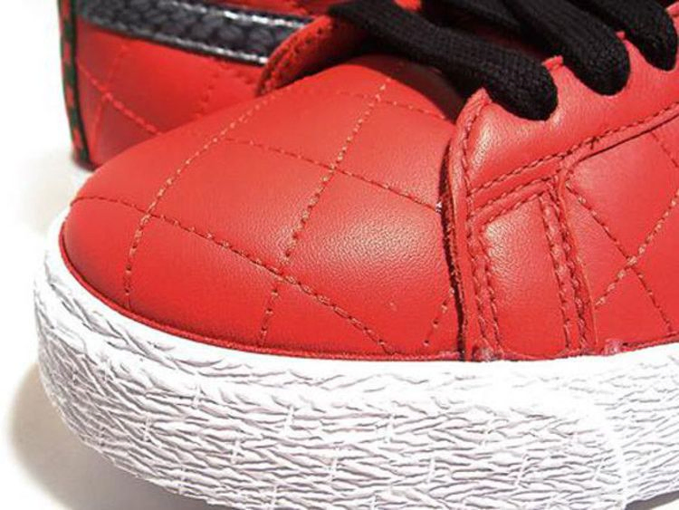 Кроссовки Nike Supreme x Blazer SB 'Varsity Red'