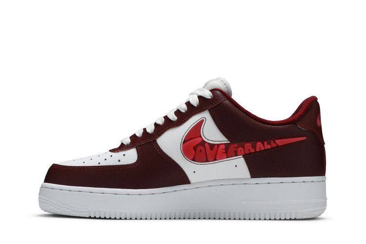 Кроссовки Nike Wmns Air Force 1 '07 SE 'Love For All - Team Red'