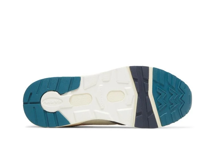 Krossovki-Karhu-Fusion-2.0-Frost-Grey-Blue-Coral-3