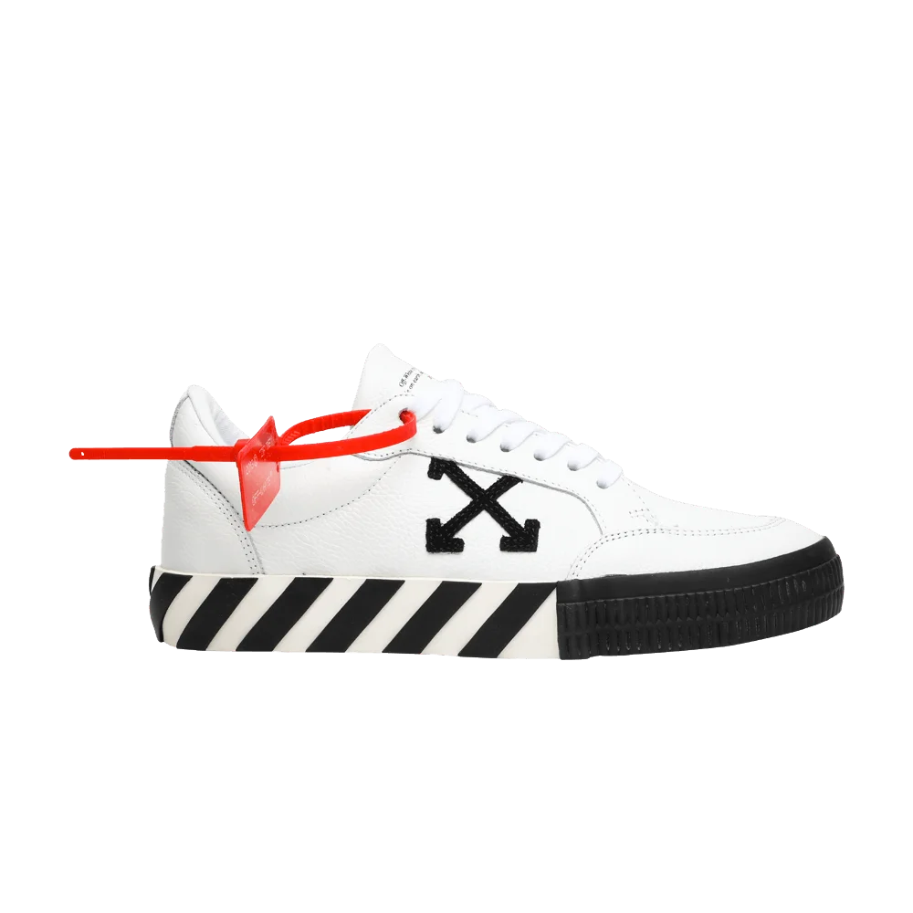 Krossovki-Off-White-Vulcanized-Low-White-Black