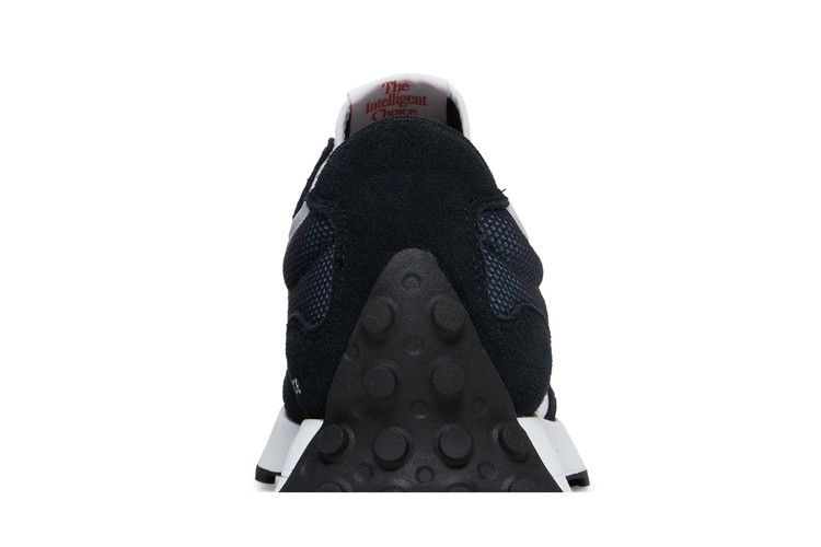 Кроссовки New Balance 327 'Black White'