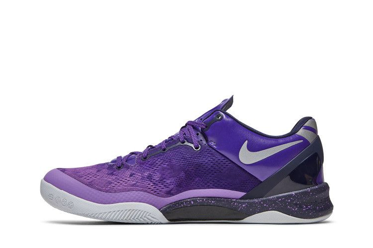 kobe-8-system-playoff-555035-500_02