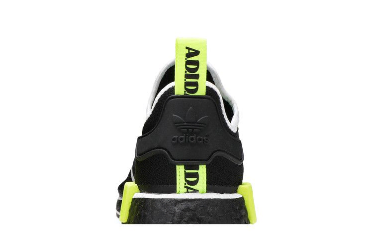 nmd_r1-black-solar-yellow-gv7183_06