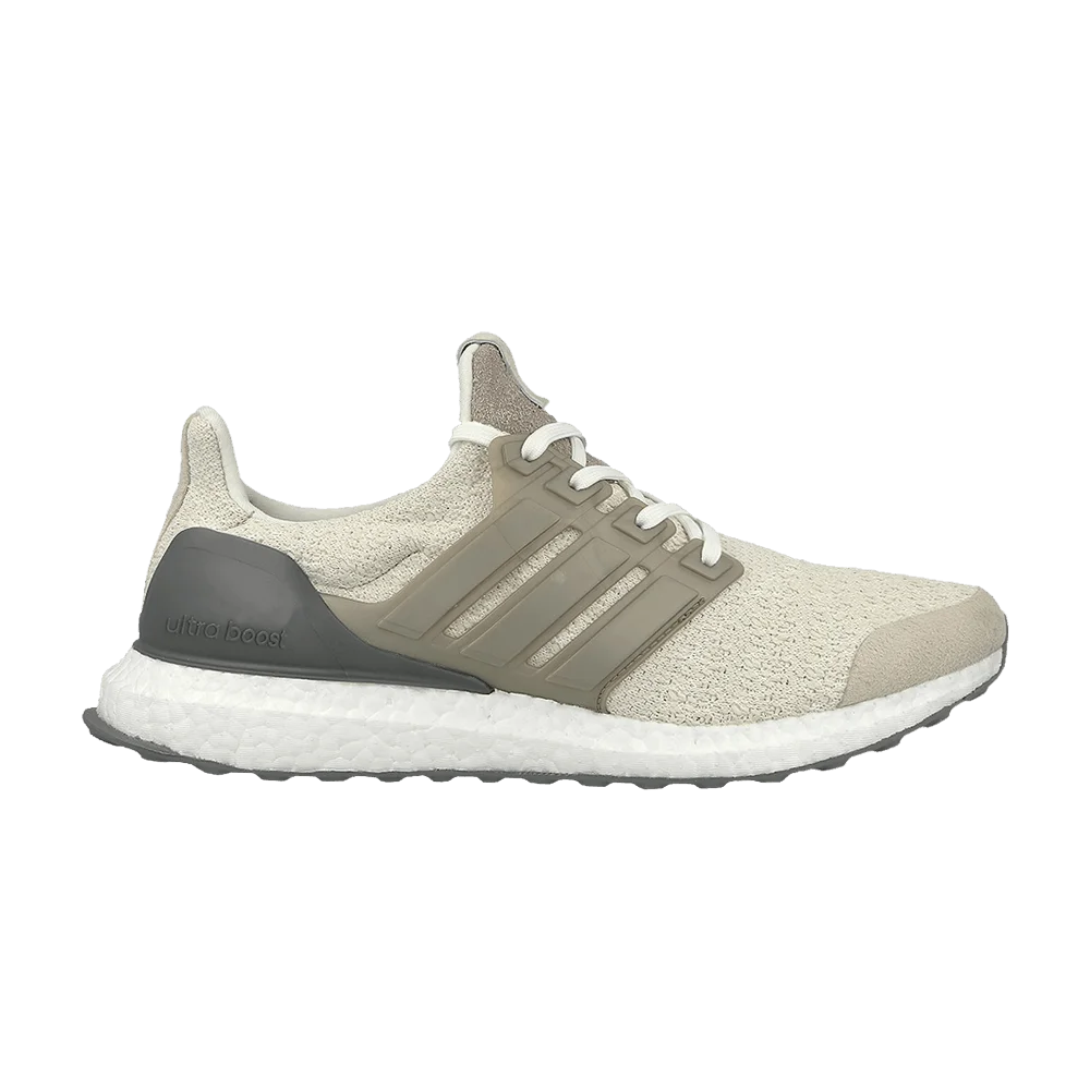 Krossovki-Sneakersnstuff-x-Social-Status-x-adidas-UltraBoost-Lux-Vintage-White