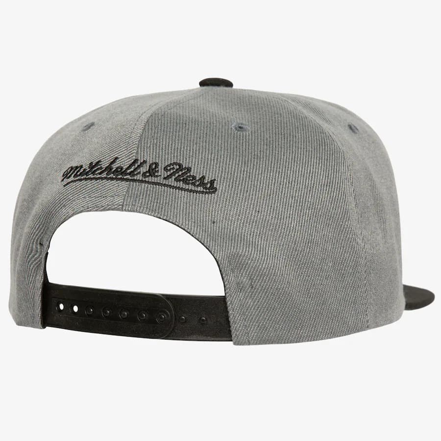 Бейсболка Mitchell & Ness Gray Vegas Golden Knights City Love Snapback Hat