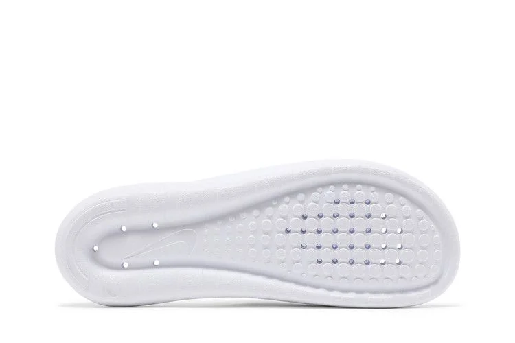 Nike-Victori-One-Slide-Polka-Swoosh-White-3