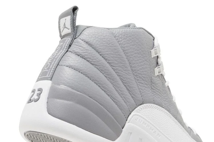 Krossovki-Air-Jordan-12-Retro-Stealth-9