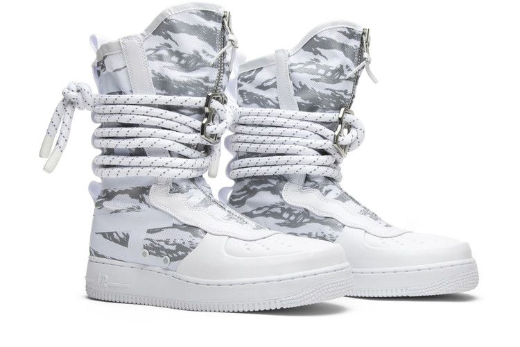 special-field-air-force-1-high-winter-camo-aa1130-100_07