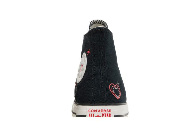 Кроссовки Converse Wmns Chuck Taylor All Star High 'Y2K Heart - Black'