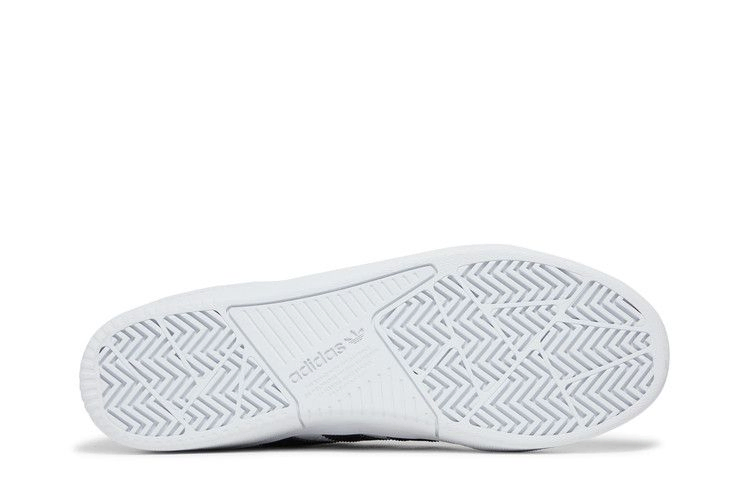 tyshawn-mid-white-black-h04931_03