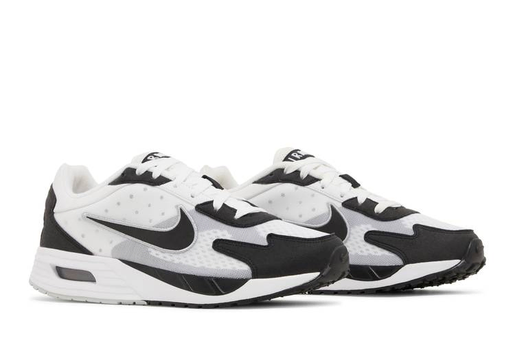 wmns-air-max-solo-black-white-fn0784-101_07