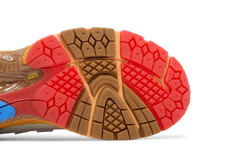 Кроссовки Action Bronson x New Balance 1906R 'Rosewater'