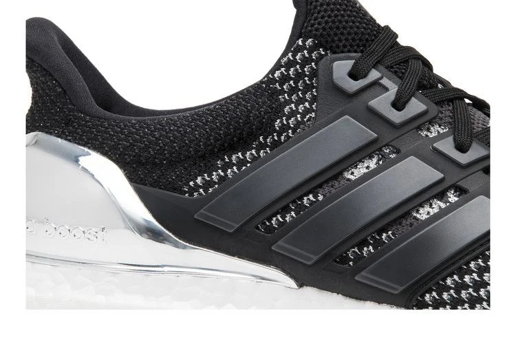 Кроссовки adidas UltraBoost 2.0 Limited 'Silver Medal'
