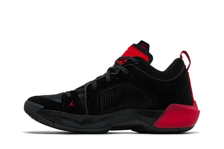Кроссовки Air Jordan 37 Low 'Stunt'