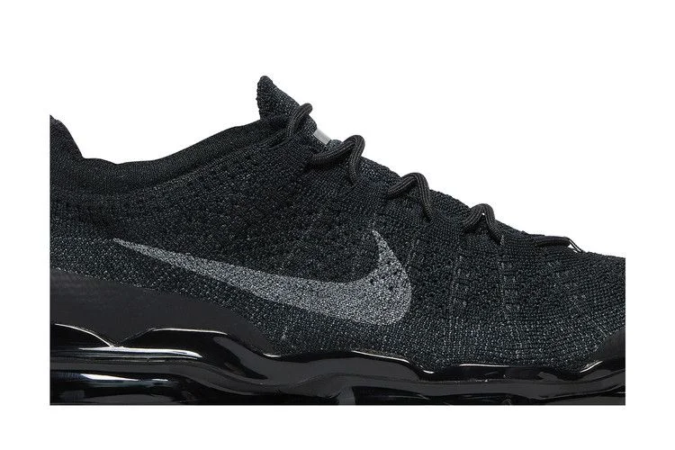 Krossovki-Nike-Air-VaporMax-2023-Flyknit-Triple-Black-1
