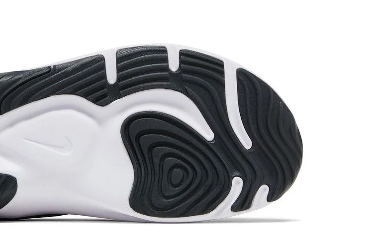 Krossovki-Nike-Legend-Essential-3-Next-Nature-Smoke-Grey-4