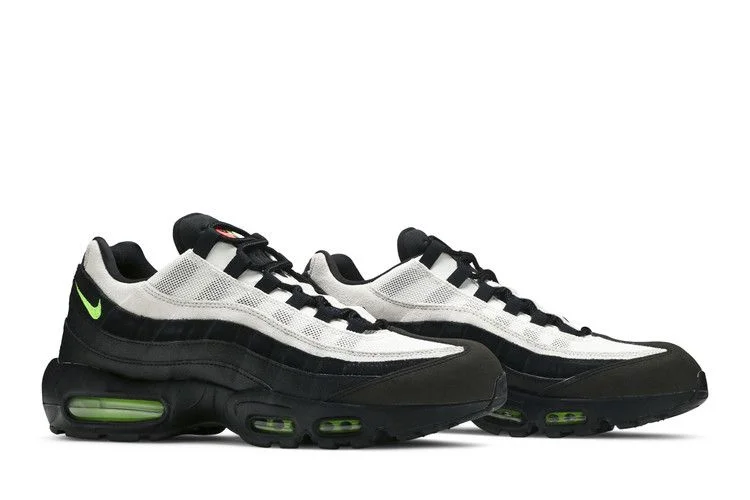 Krossovki-Nike-Air-Max-95-Essential-Antifreeze-7