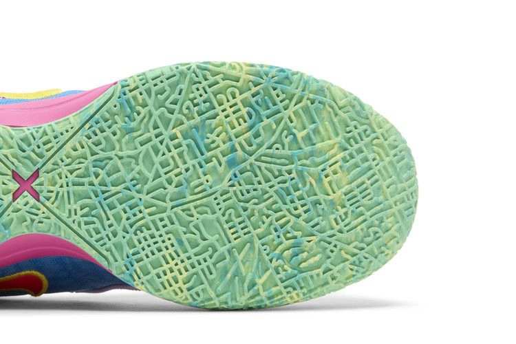 Кроссовки Nike Zoom LeBron NXXT Gen Ampd IPS 'I Promise'