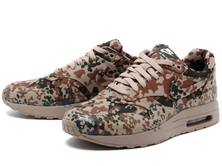 air-maxim-1-germany-sp-camo-623416-220_01