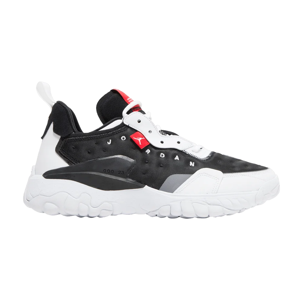 Krossovki-Air-Jordan-Delta-2-Chicago-Bulls